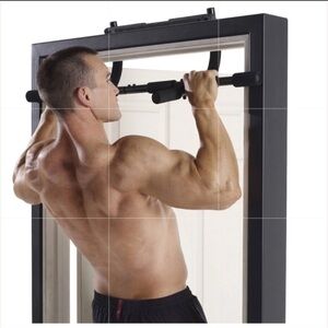 Golds Gym pull up bar
